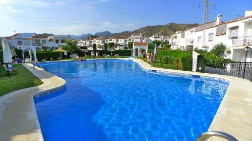 Casa Vista Bella Sleeps 9 — 5-Star Luxury Hotel in Nerja, Spain