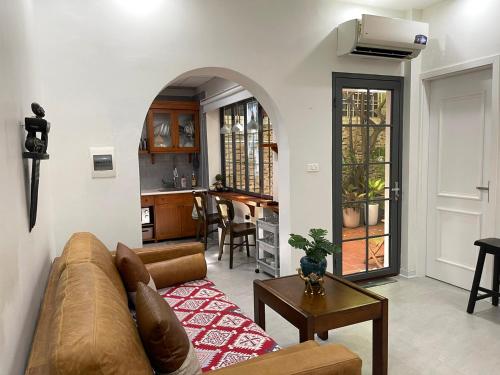 Peaceful house — 4-Star Luxury Hotel in Hanoi, Vietnam