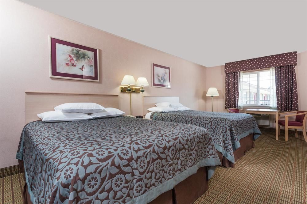 Days Inn Portland Central - photo 16