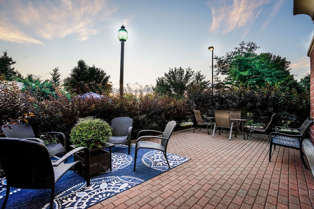 Hampton Inn Clifton Park - photo 38