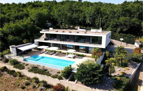Villa Minimal — 5-Star Luxury Hotel in Kastav, Croatia