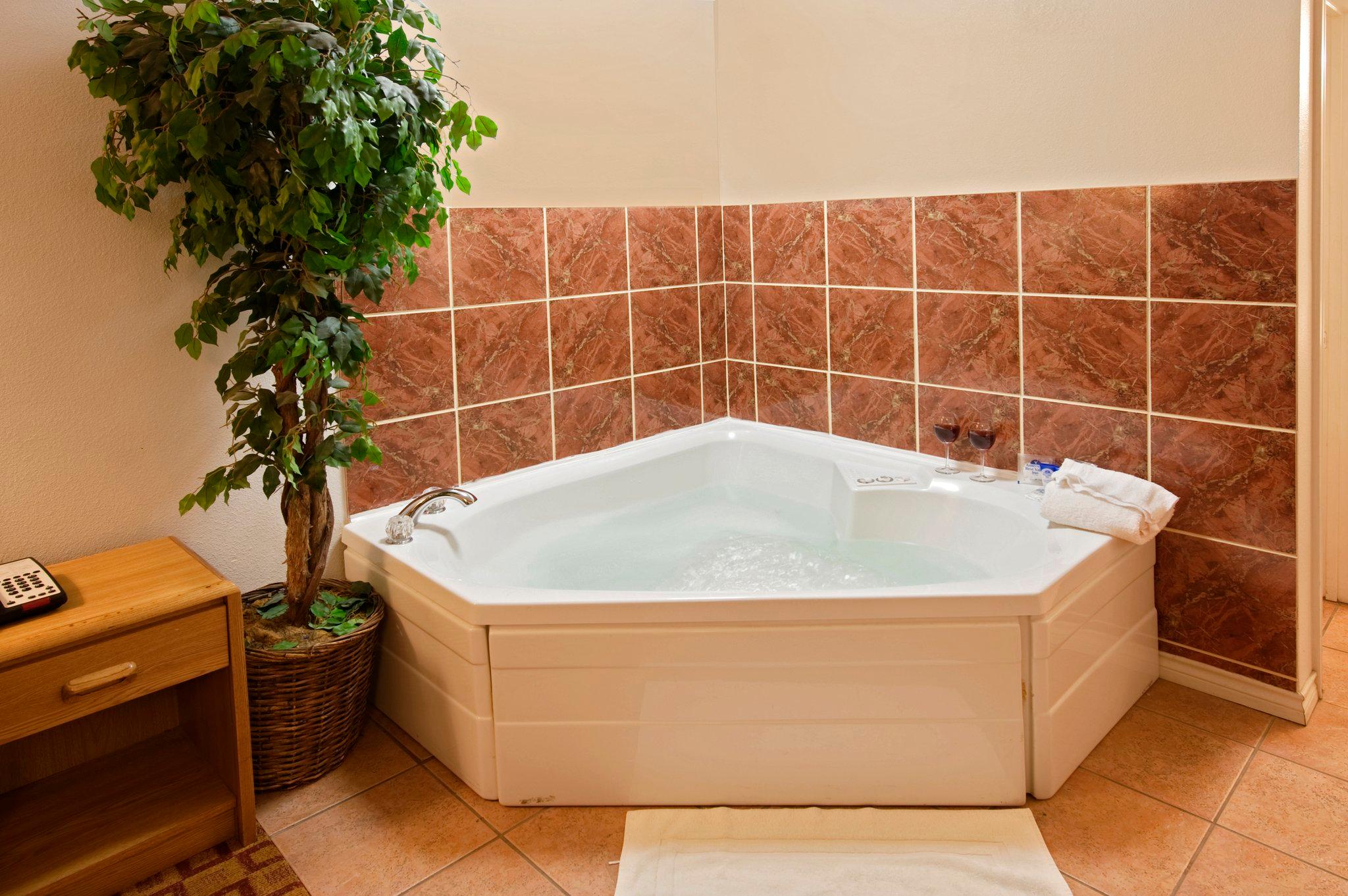 Americas Best Value Inn Weatherford TX - photo 38