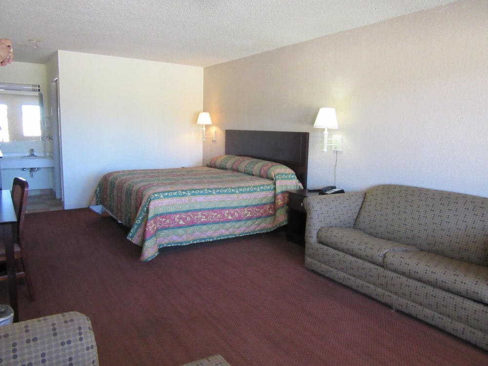 Royal Inn Abilene - photo 38