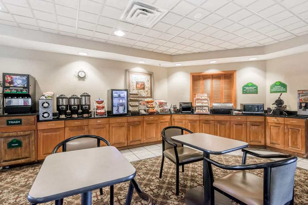Wingate by Wyndham DFW North Irving - photo 55