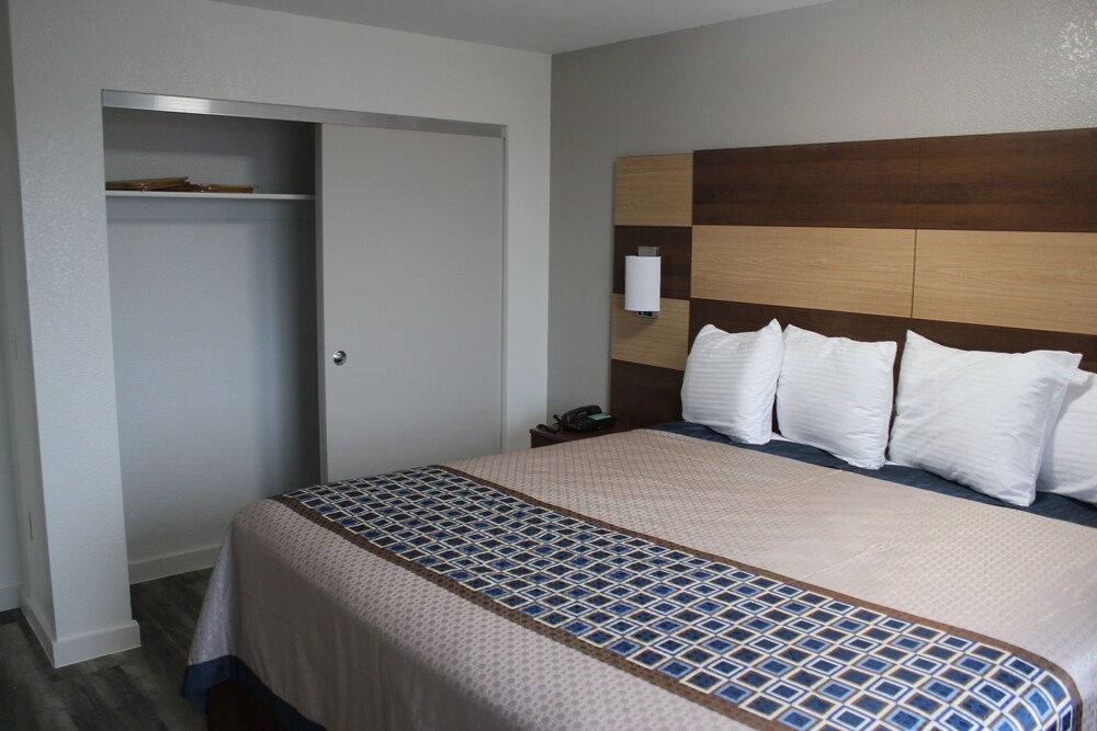 Coratel Inn and Suites By Jasper Saint Paul Minneapolis Inver Grove Heights. - photo 7