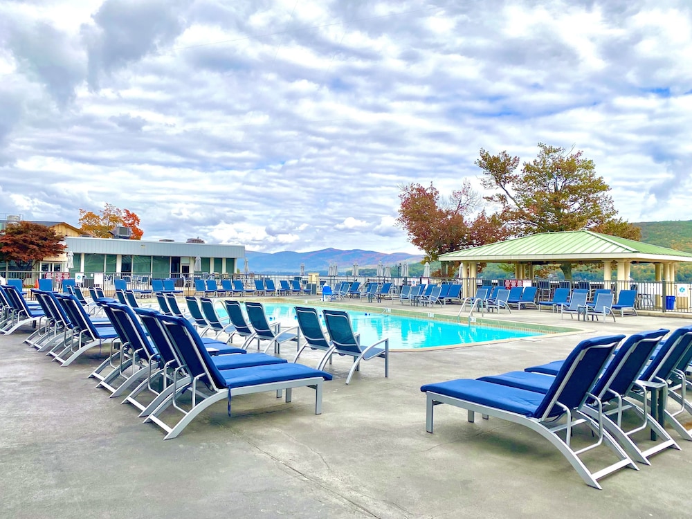 The Georgian Lakeside Resort - photo 44