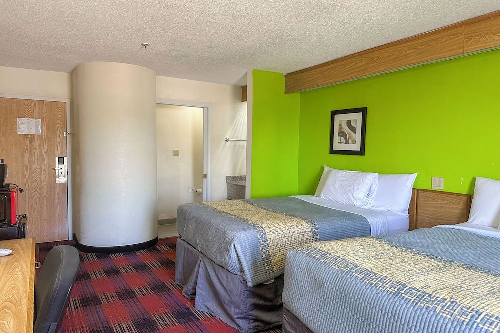 Classic Inn By OYO I 240 Near Memphis Airport - photo 18