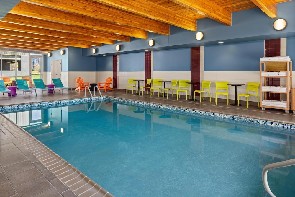 Home2 Suites by Hilton Roseville Minneapolis - photo 28