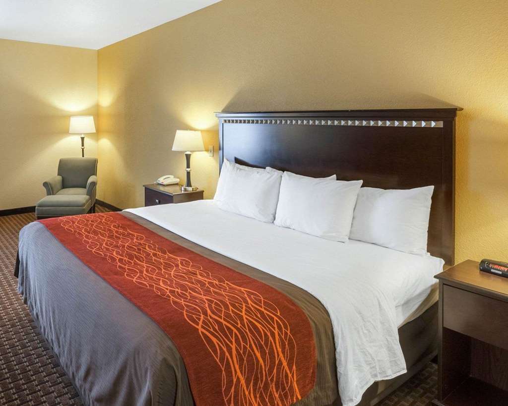 Comfort Inn & Suites Regional Medical Center - photo 10
