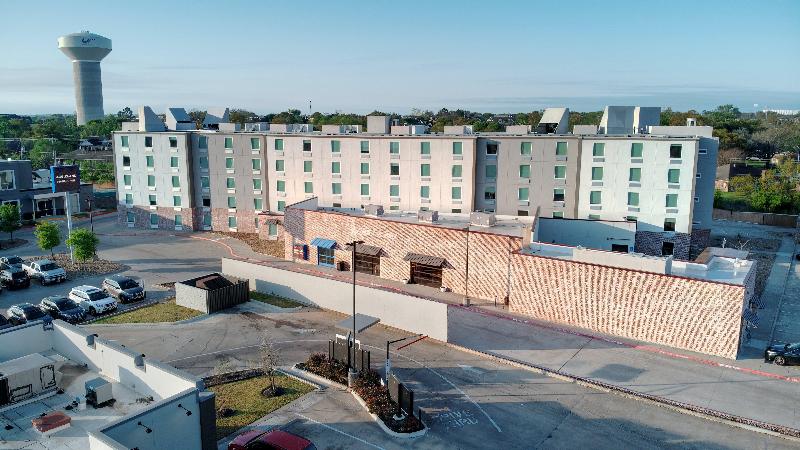 Aggieland Boutique Hotel - photo 4