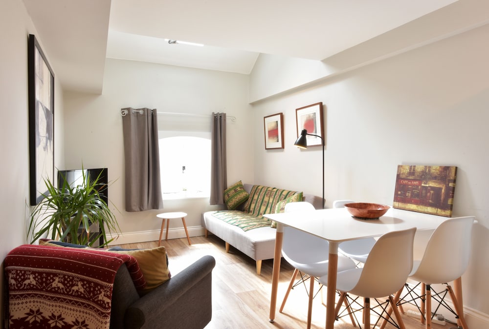 The Maltings — 4-Star Luxury Hotel in Canterbury, United Kingdom