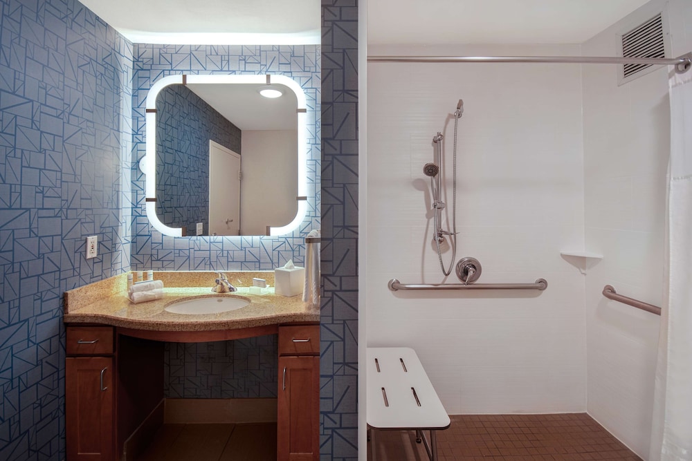 Homewood Suites by Hilton San Francisco Airport North - photo 34