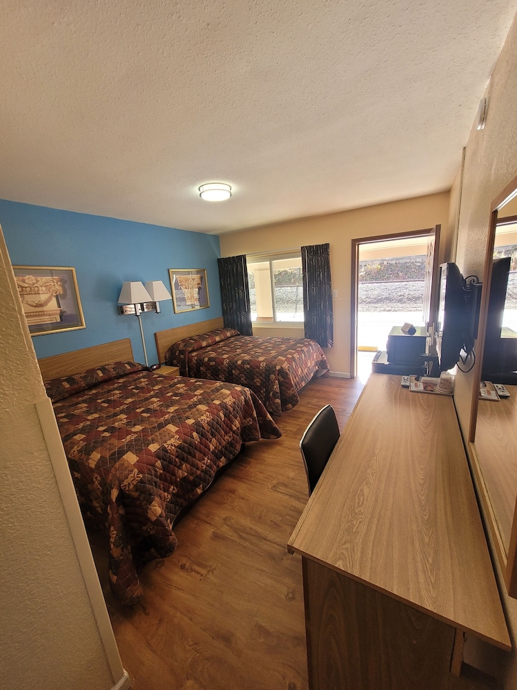 Economy Inn Sylva - photo 18