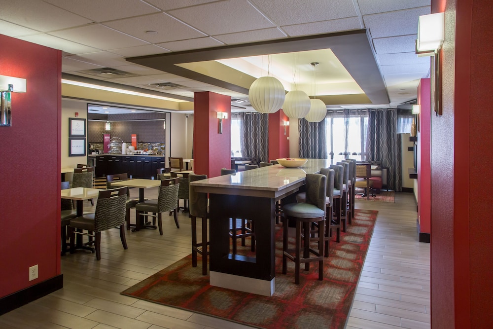 Hampton Inn Oxford West - photo 7