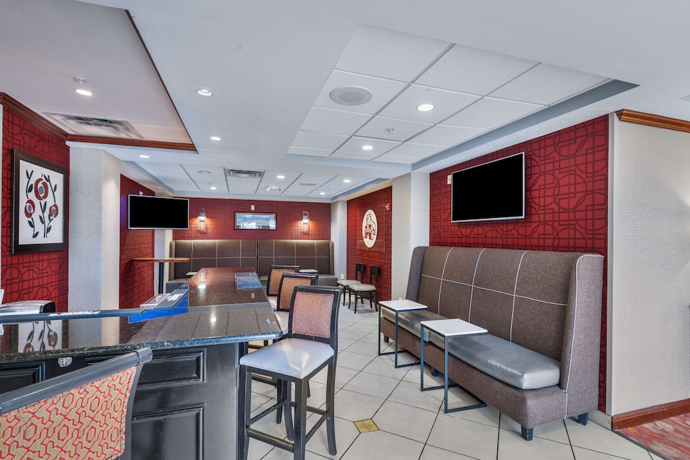 Hilton Garden Inn Starkville - photo 103