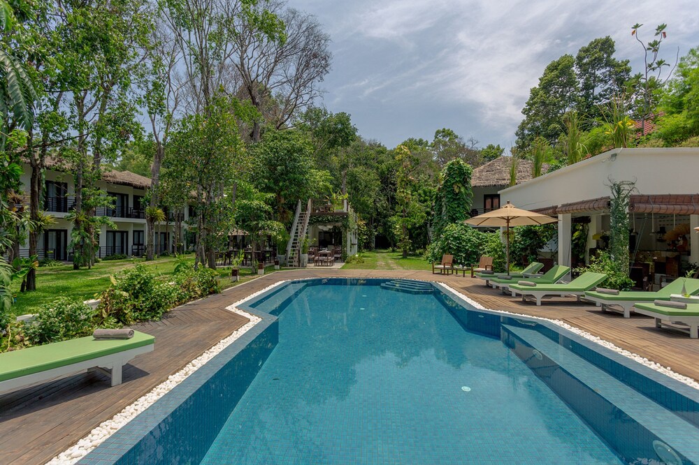 Rokkhak River Resort — 4-Star Luxury Hotel in Siem Reap, Cambodia