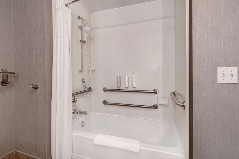 Hampton Inn & Suites San Luis Obispo - photo 33