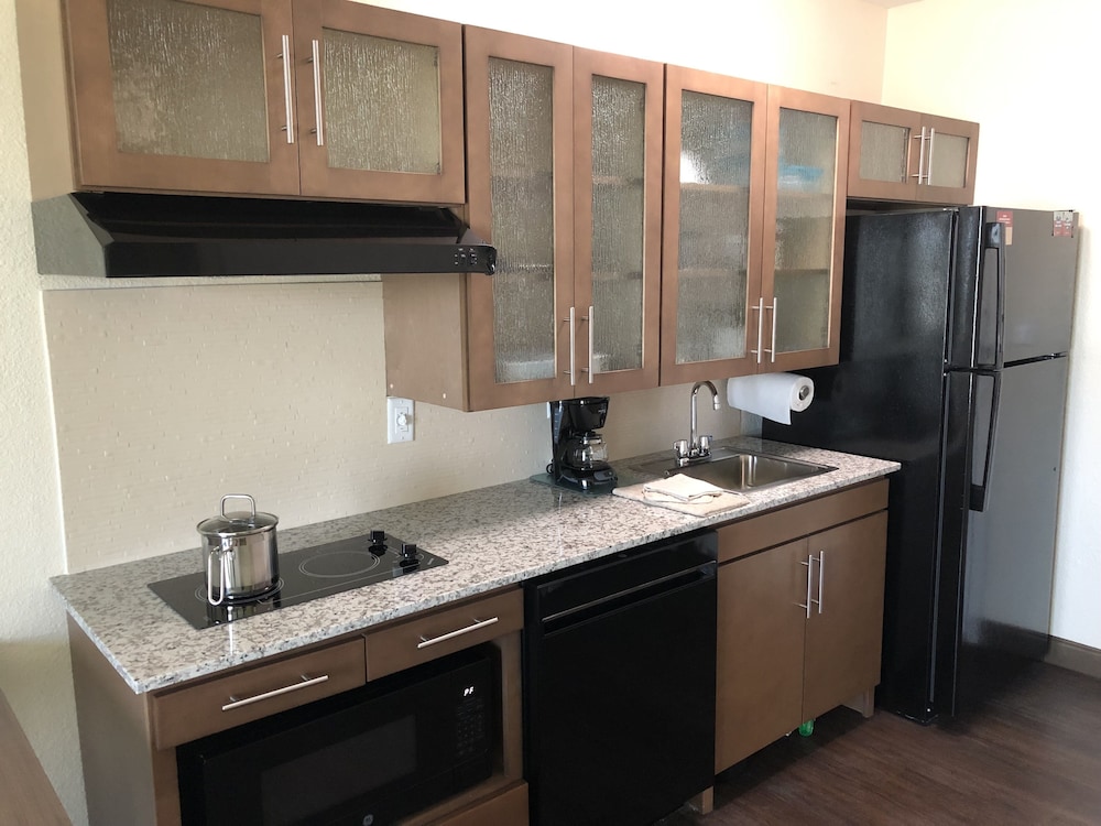 Candlewood Suites Panama City Beach Pier by IHG - photo 35