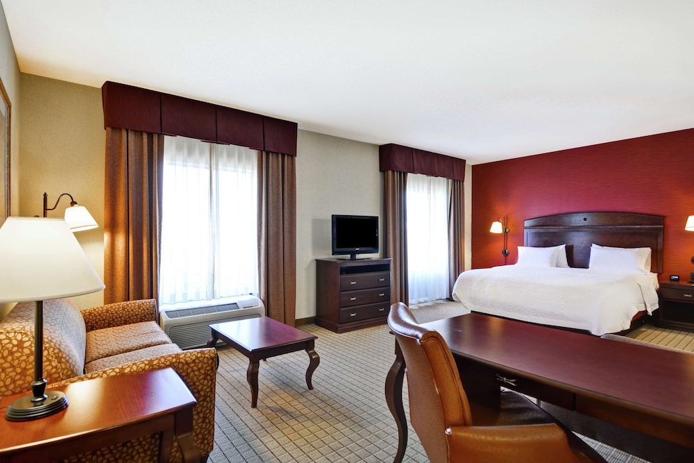 Hampton Inn & Suites Peoria at Grand Prairie IL - photo 13