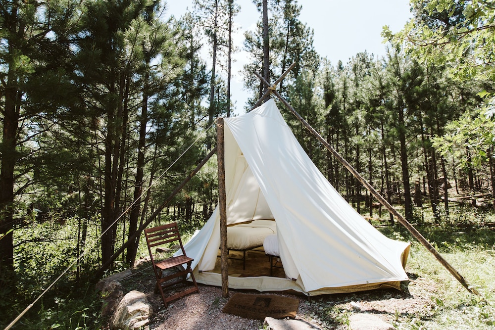 Under Canvas Mount Rushmore - photo 17