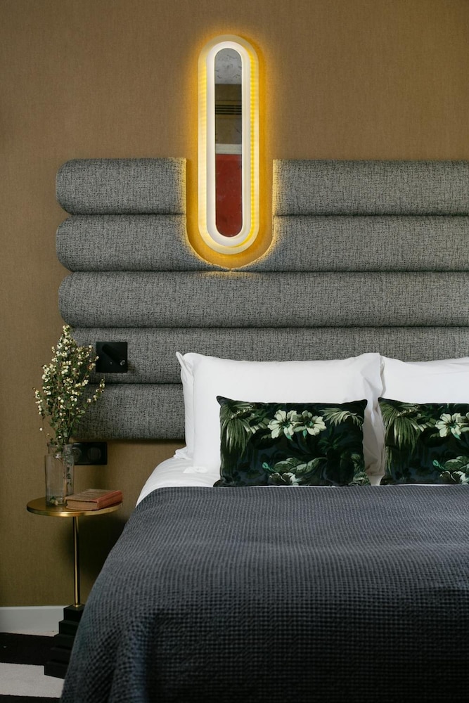 La Planque Hôtel - carbon neutral hotel in Paris