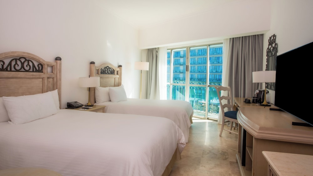 Sandos Cancún All Inclusive Adults Only