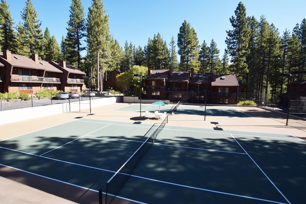 Club Tahoe - photo 13