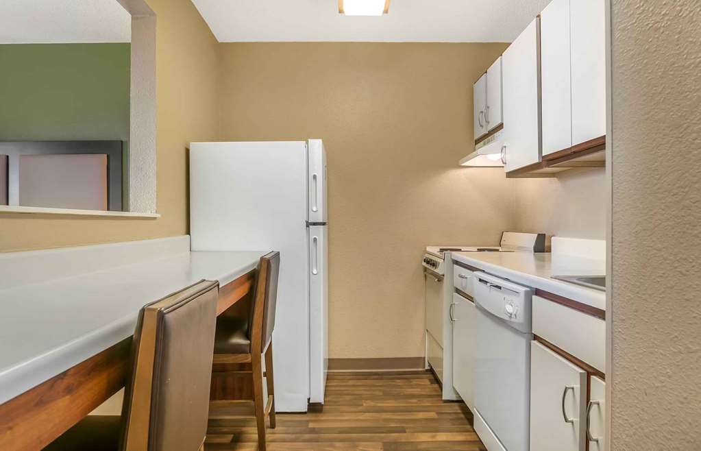 Extended Stay America Select Suites Detroit Ann Arbor Univ S - photo 11