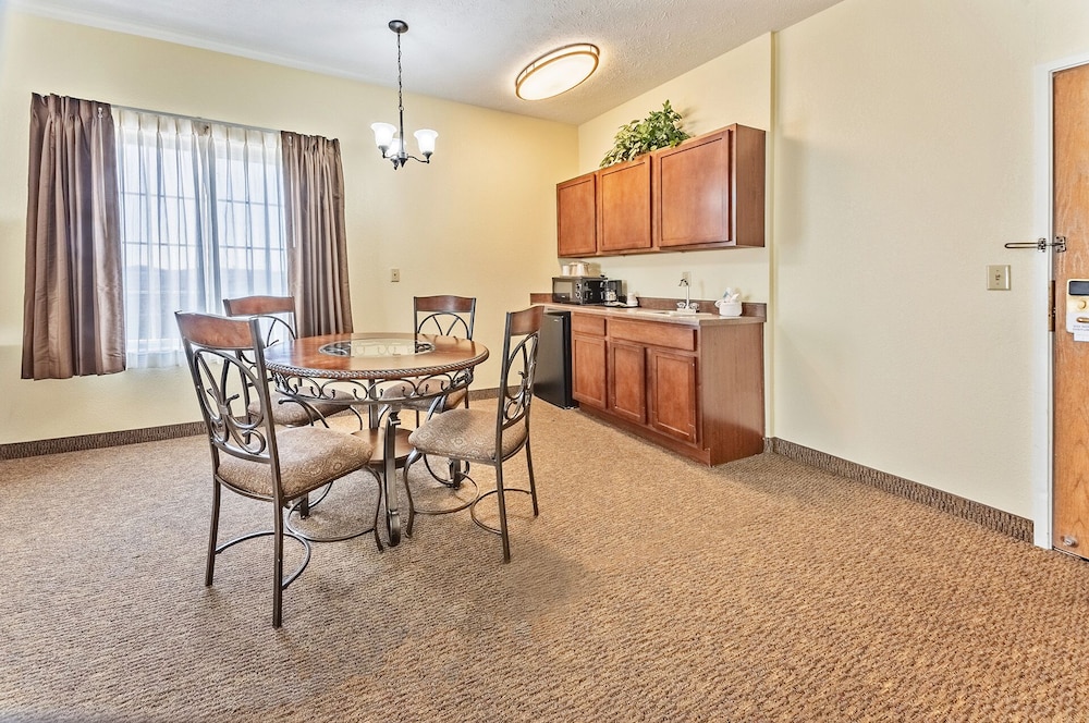 Branson Towers Hotel - photo 14