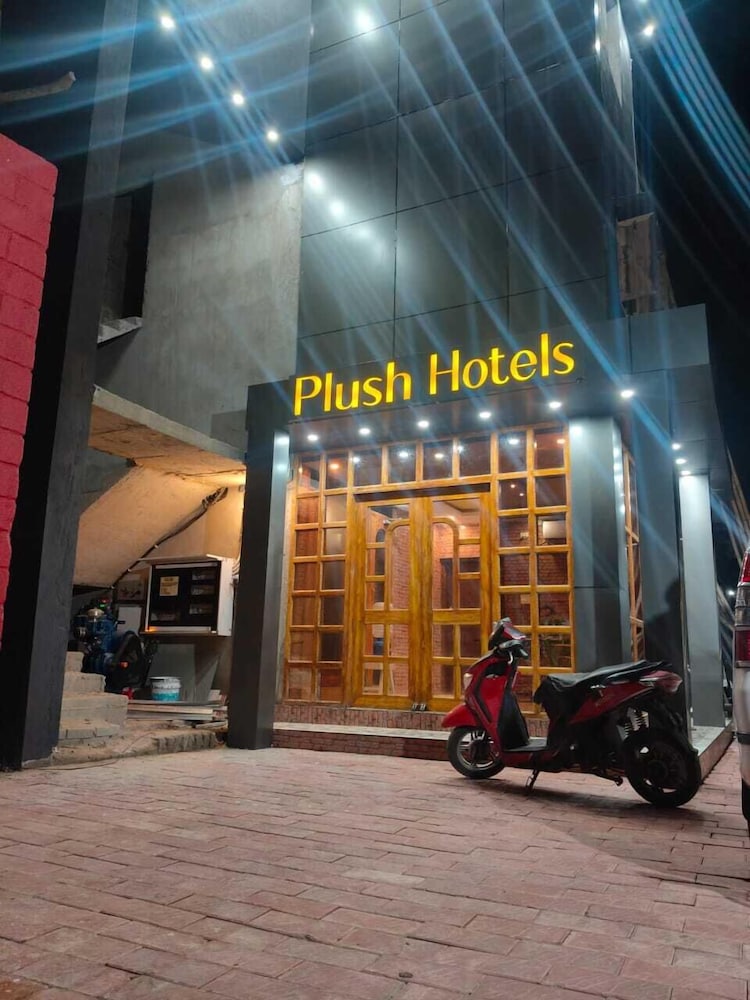 Hotel Plush - last minute hotel in Puri