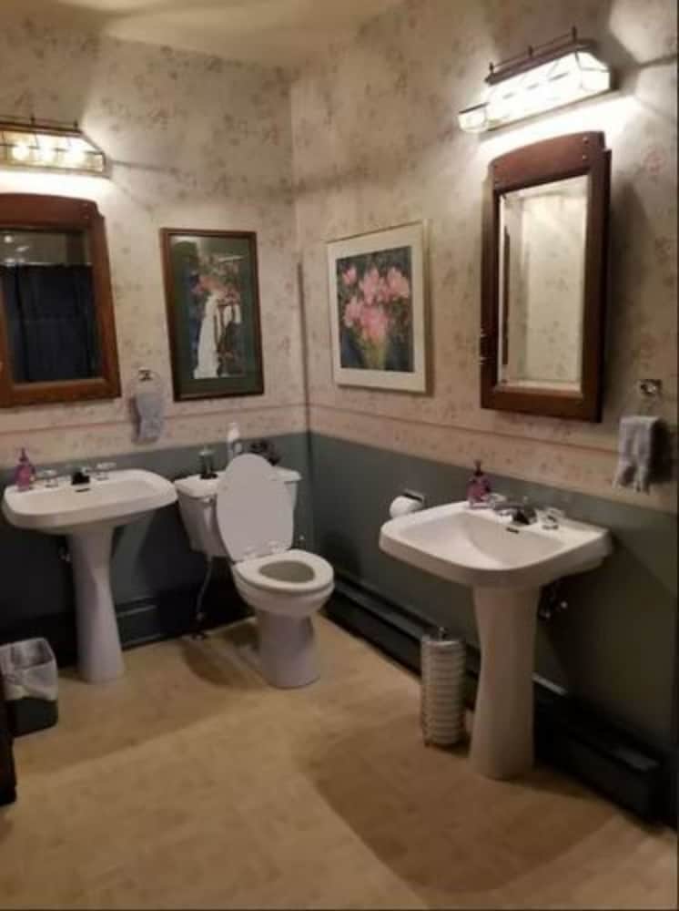 J. Paule's Fenn Inn - photo 42