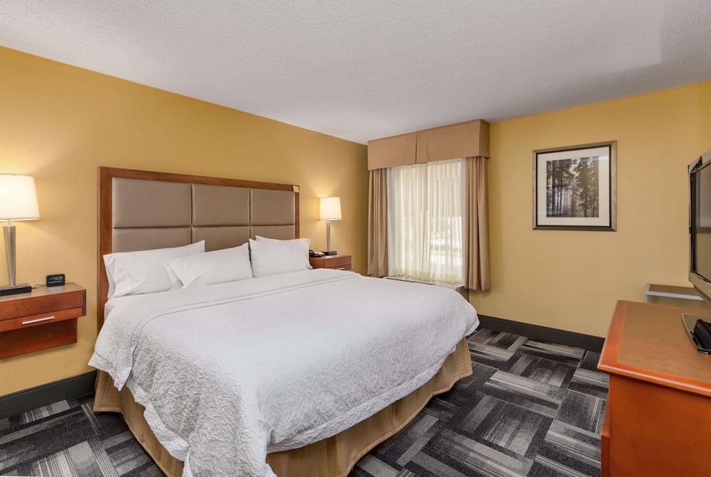 Hampton Inn Owensboro South - photo 11