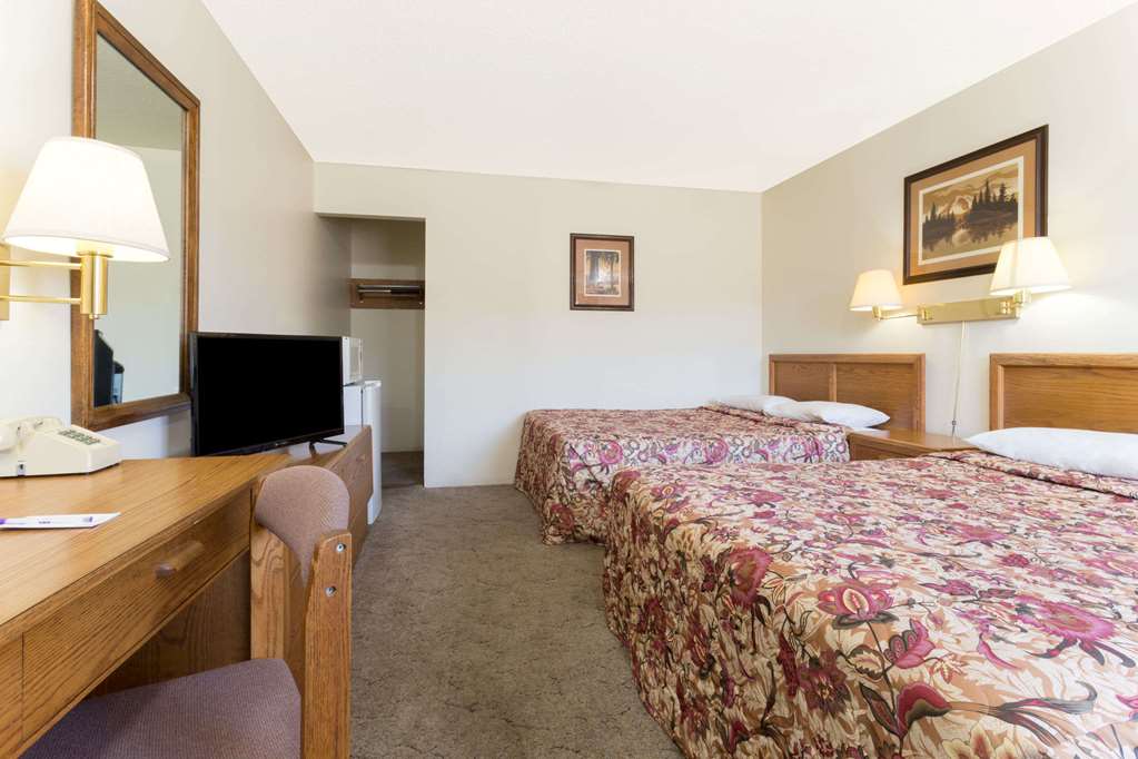 Knights Inn Baker City - photo 8
