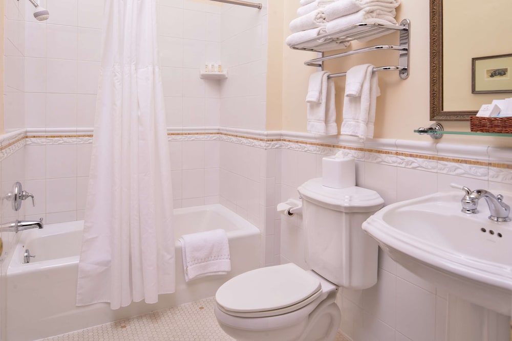 Hampton Inn Lexington Historic District - photo 49