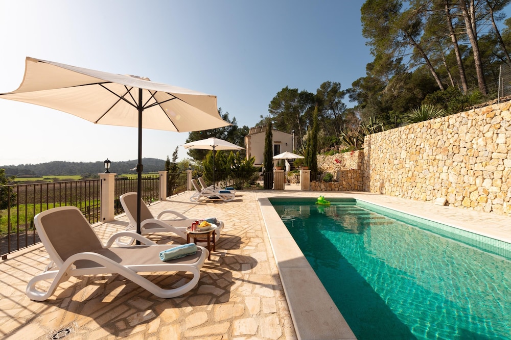 Eco Finca Can Alegria With Pool — Llucmajor