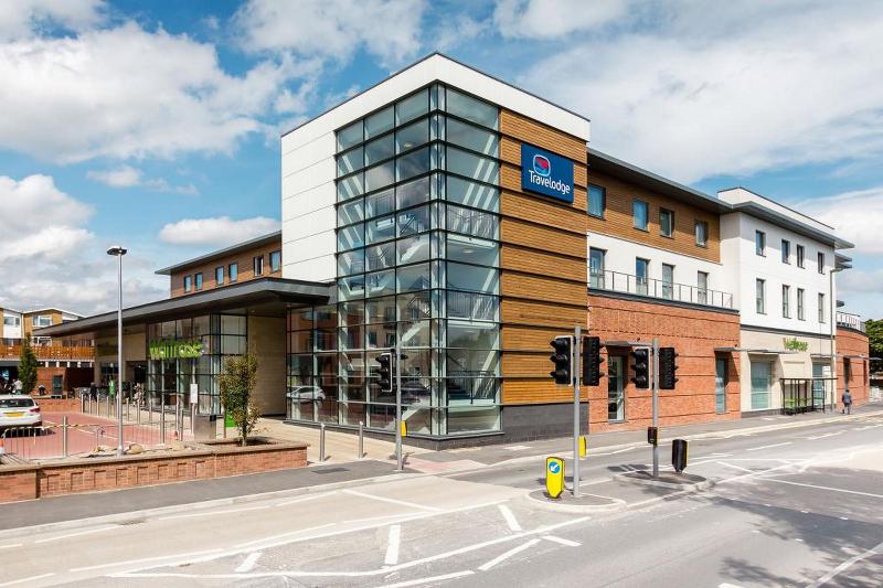 Travelodge Egham - carbon neutral hotel in Egham