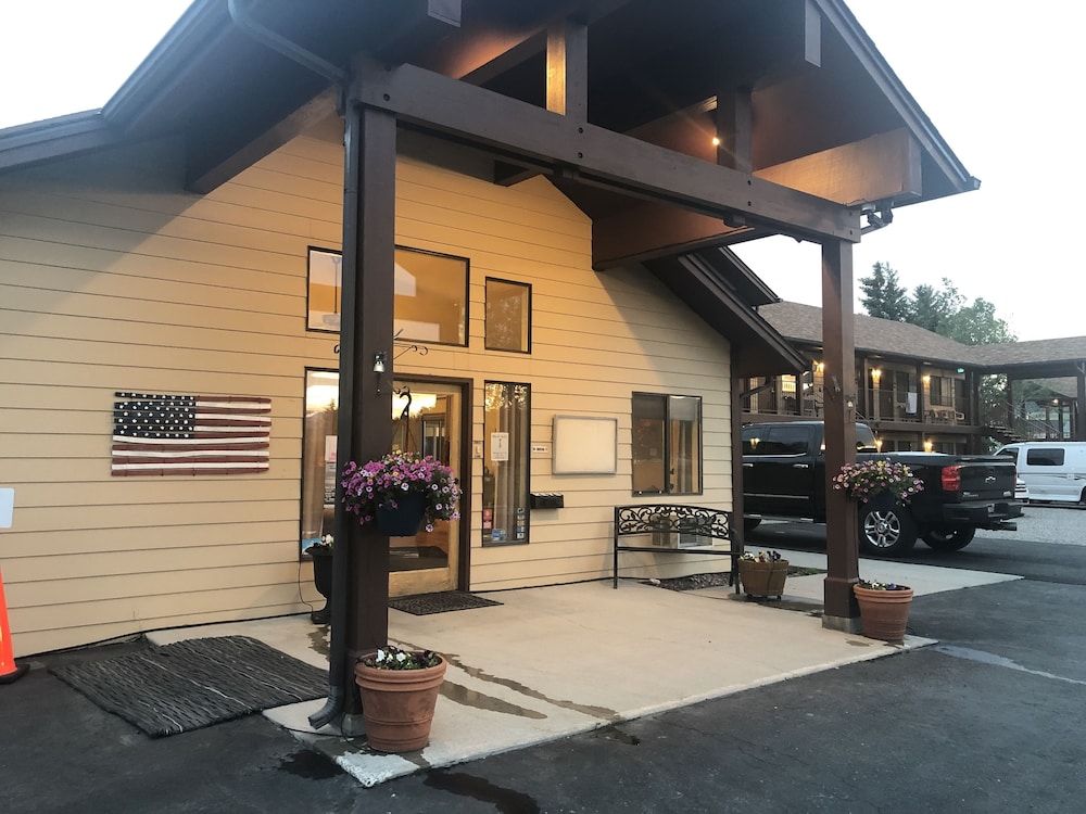 Red Bear Inn - photo 35
