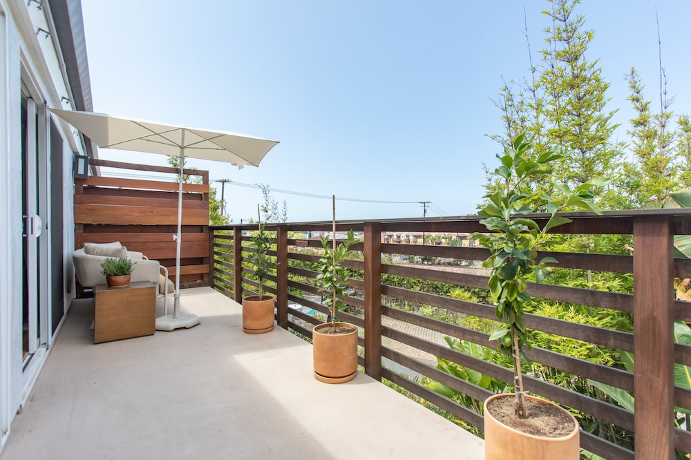 Inn at Moonlight Beach - photo 109