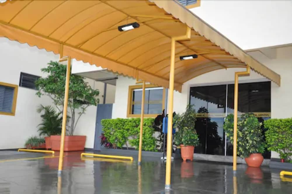 Hotel Graúnas — Sao Carlos — photo 2