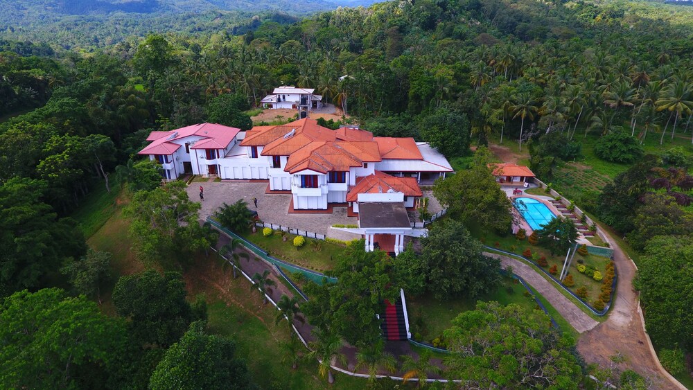Owin Rich Godakawela Udawalawe Safari & Cooking Class — 4-Star Luxury Hotel in Ratnapura, Sri Lanka