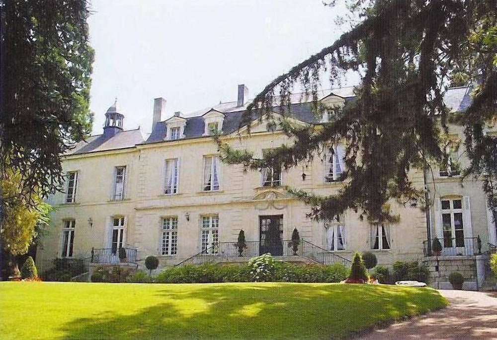 Château de Beaulieu — 4-Star Luxury Hotel in Saumur, France