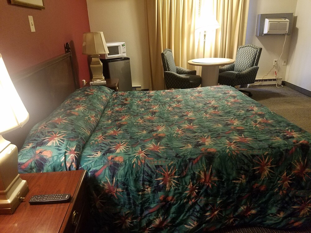 Maplehurst Motel - photo 12
