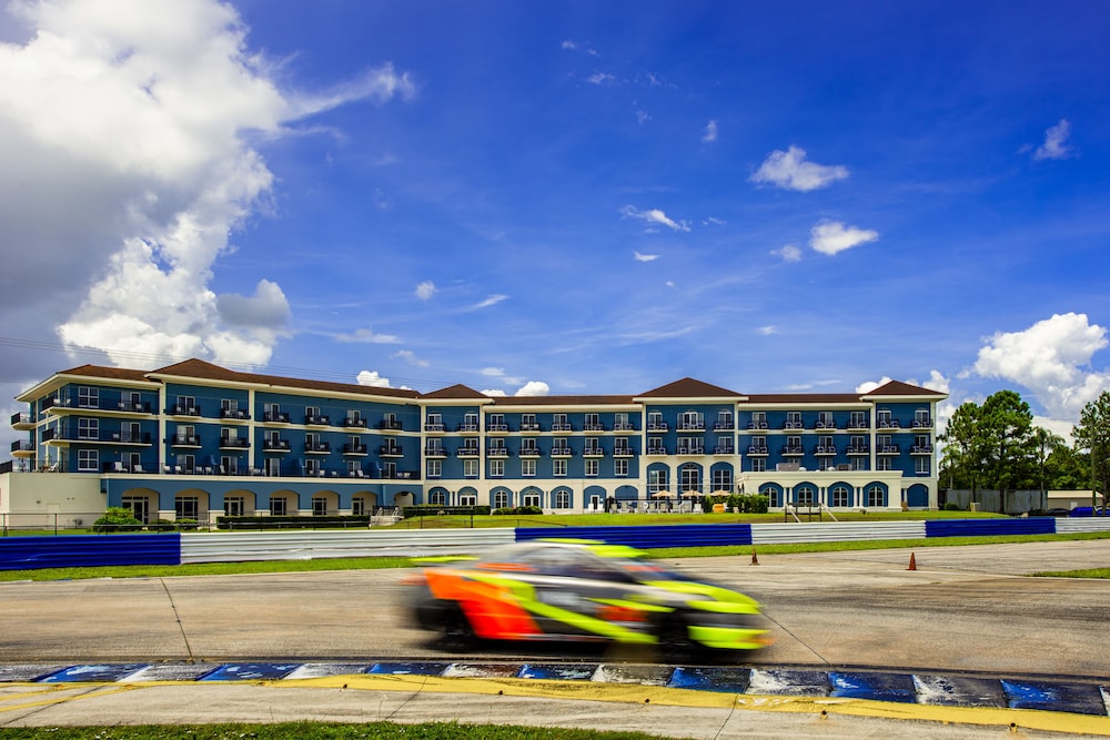 SEVEN Sebring Raceway Hotel - photo 52