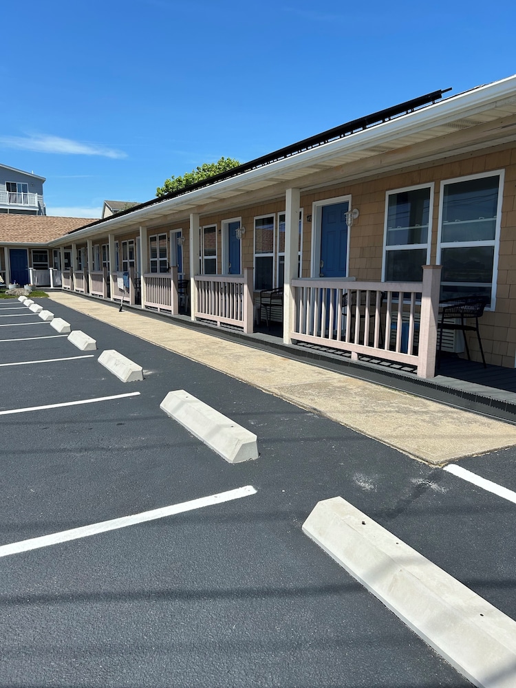 The Anchor Motel - photo 33