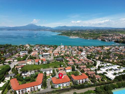 Kyoto Apartment Eleganza moderna vicino alle meraviglie del Garda — 4-Star Luxury Hotel in Peschiera Del Garda, Italy