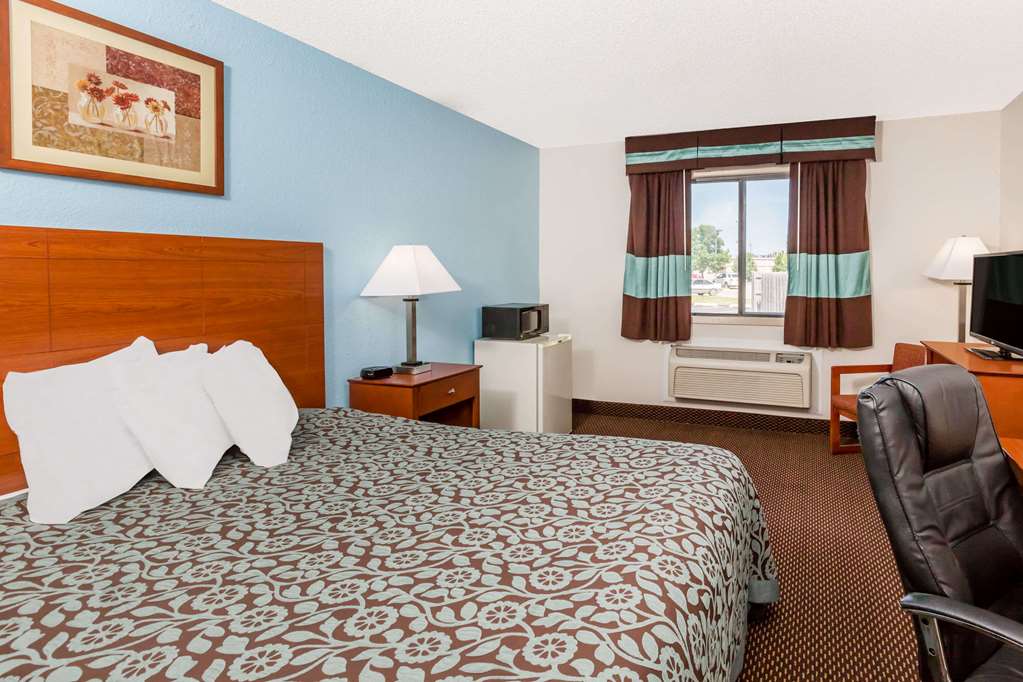 Days Inn by Wyndham Ankeny Des Moines - photo 28