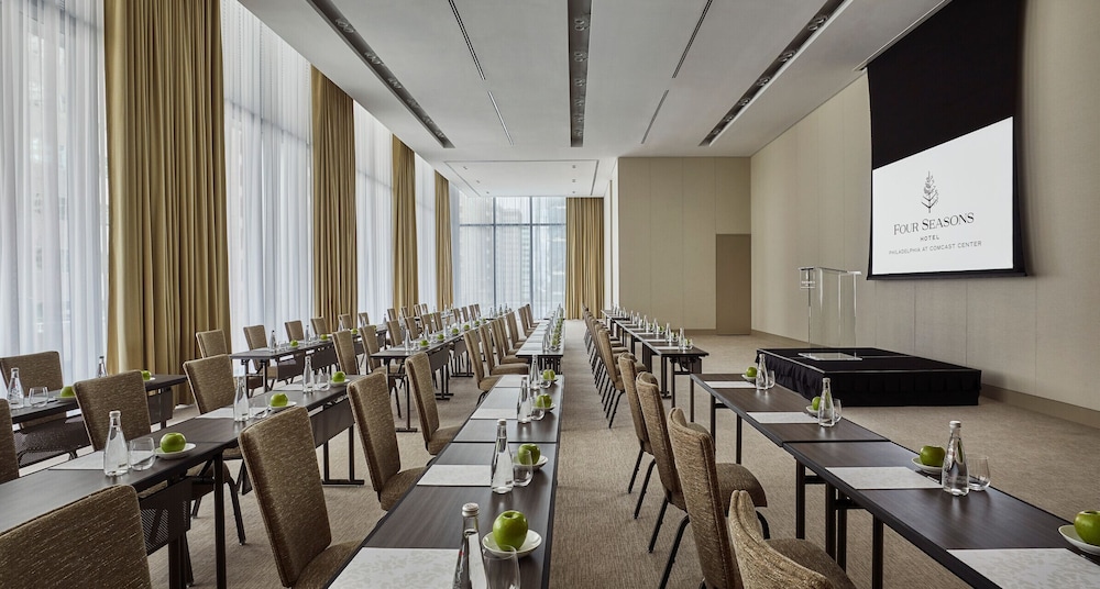 Four Seasons Hotel Philadelphia at Comcast Center - photo 116