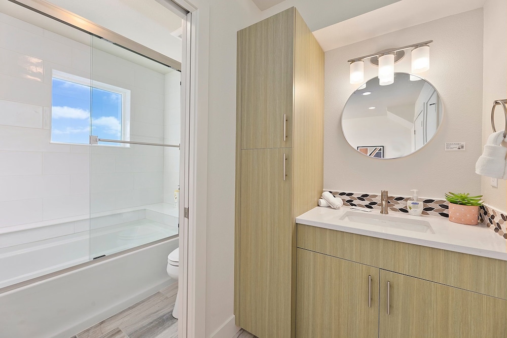 938 Jerome St Unit 2 - photo 17