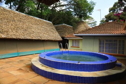 The Giraffe Cottage