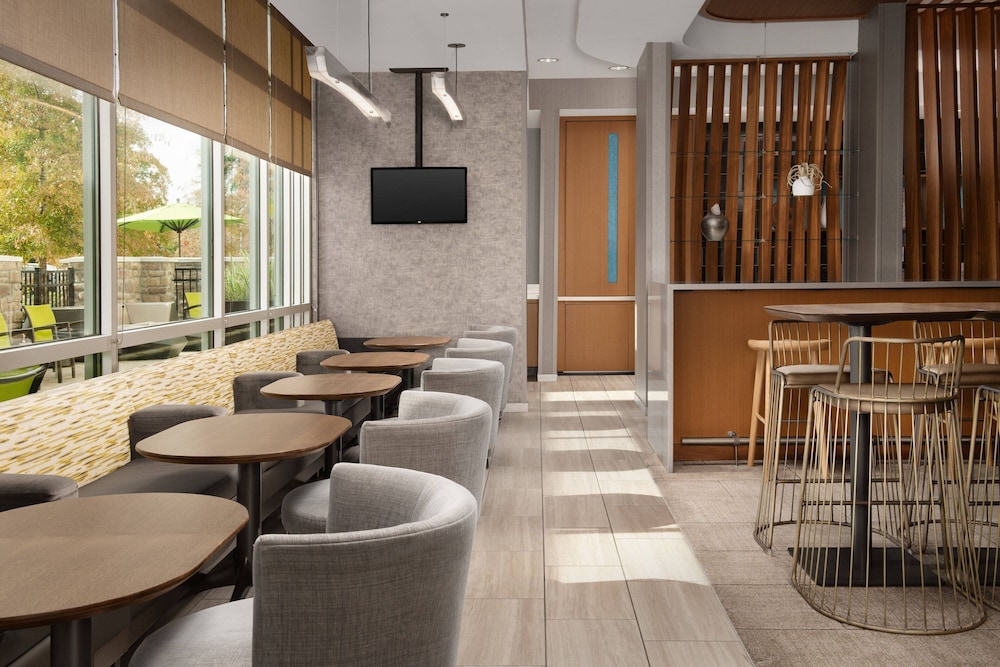 SpringHill Suites by Marriott Charleston Airport & Convention Center - photo 2